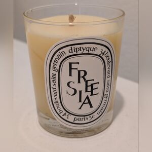 Diptyque Freesia 190g Candle